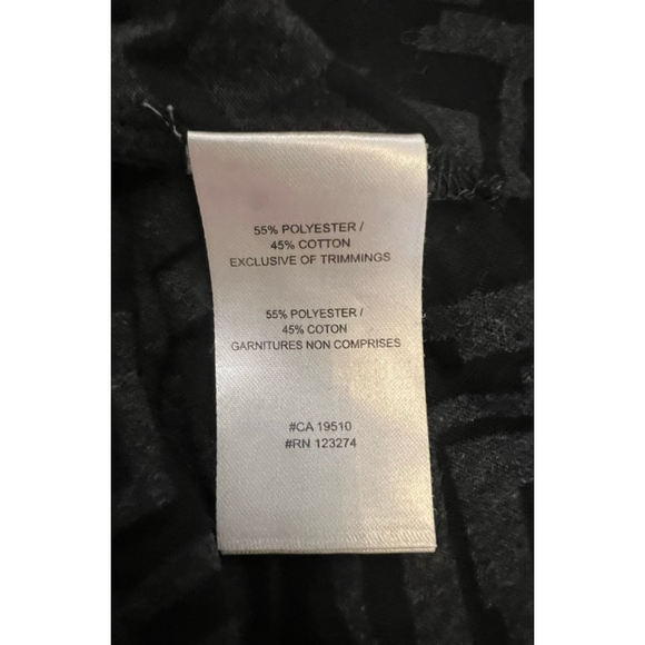 Women's Lolë Gray Black Patterned Long Sleeve Tee Small Funnel Neck - Picture 9 of 9